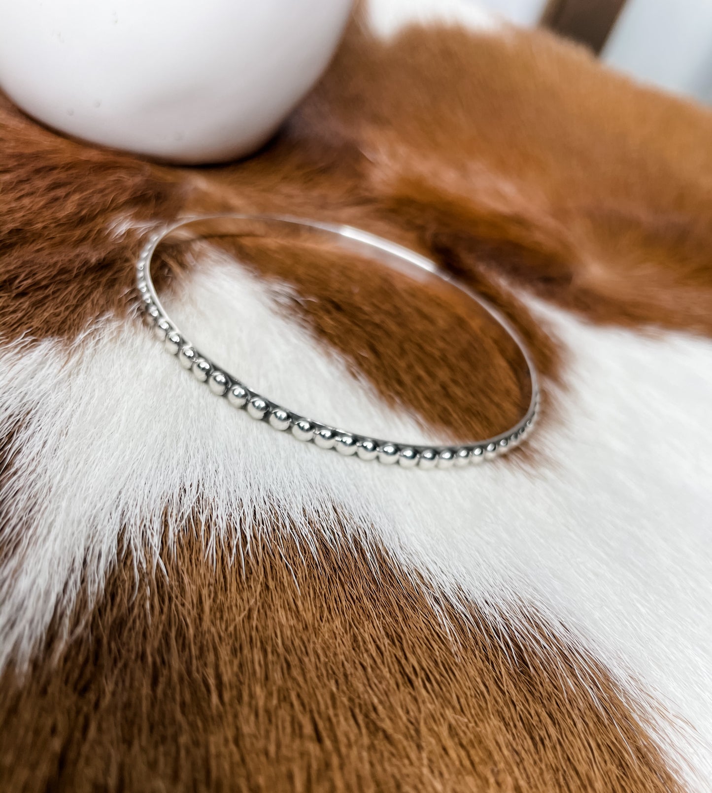 2mm Navajo Pearl Bangle Bracelet T402A