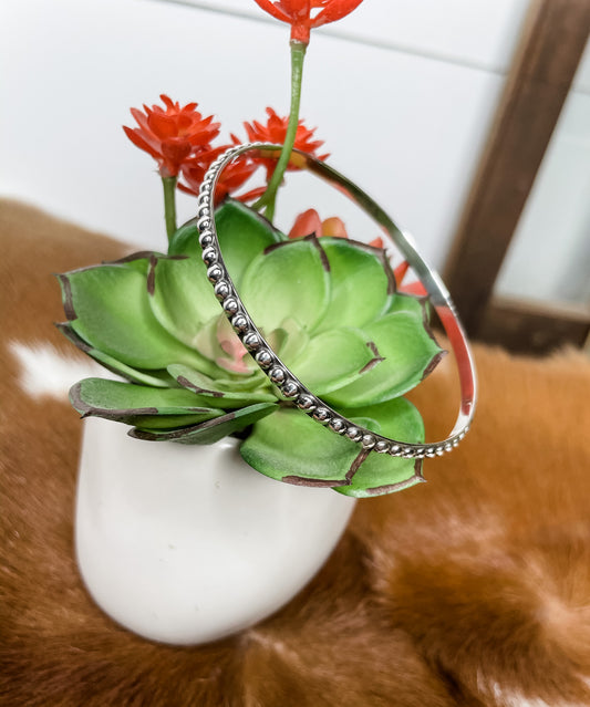 2mm Navajo Pearl Bangle Bracelet T402A